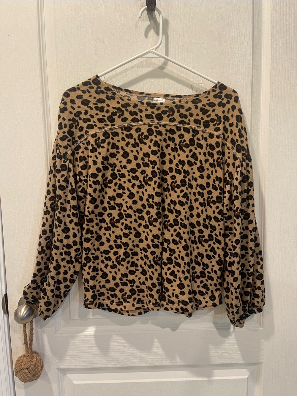 Moda Leopard Print Pullover - Tan and Black